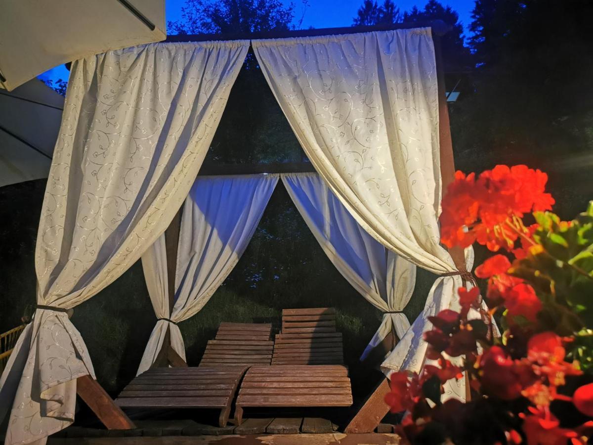 Glamping Mm Hotel Muta Kültér fotó