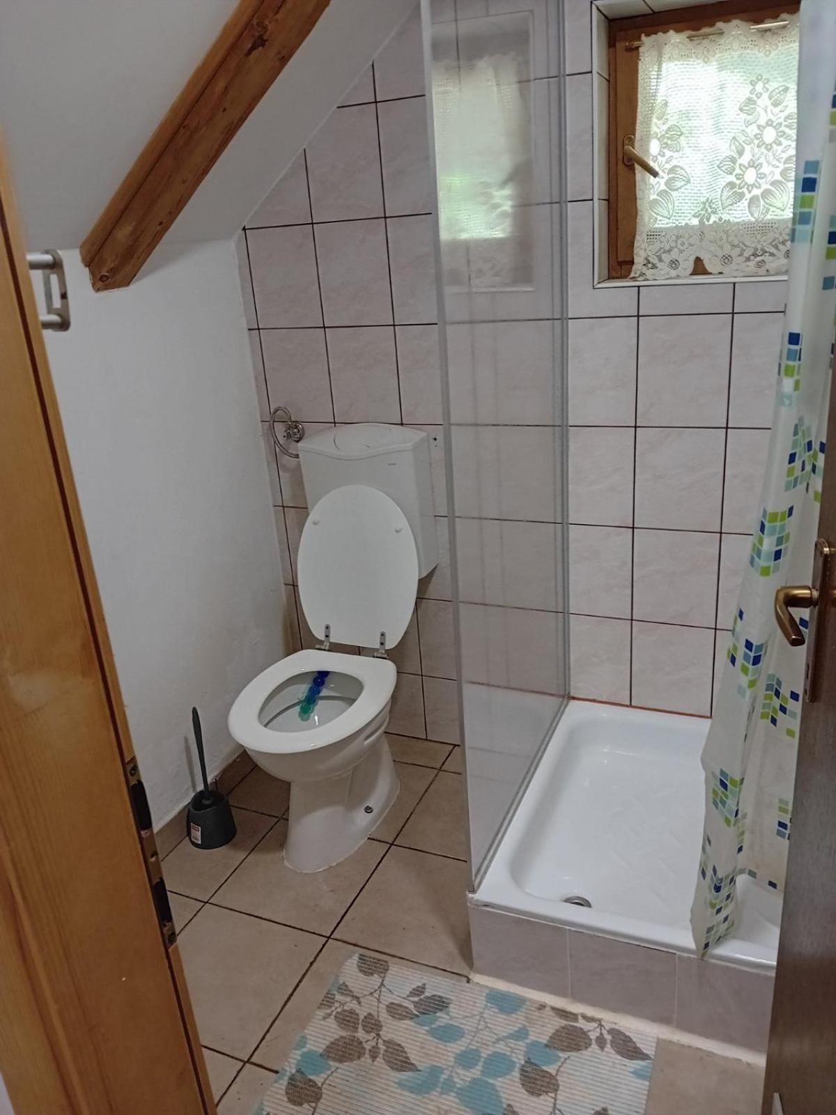 Glamping Mm Hotel Muta Kültér fotó